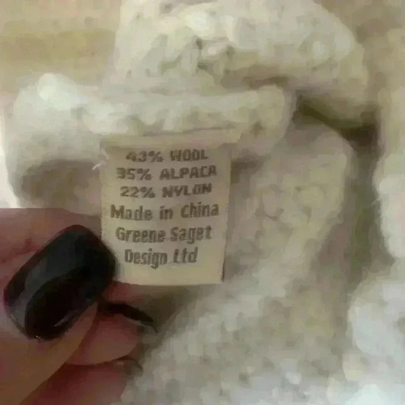 New Scotland Woman’s Turtleneck Sweater size S - Picture 4 of 7